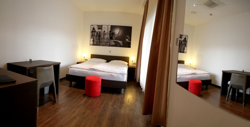 Imagen de la habitación del Hotel Gloria, Ljubljana. Foto 10