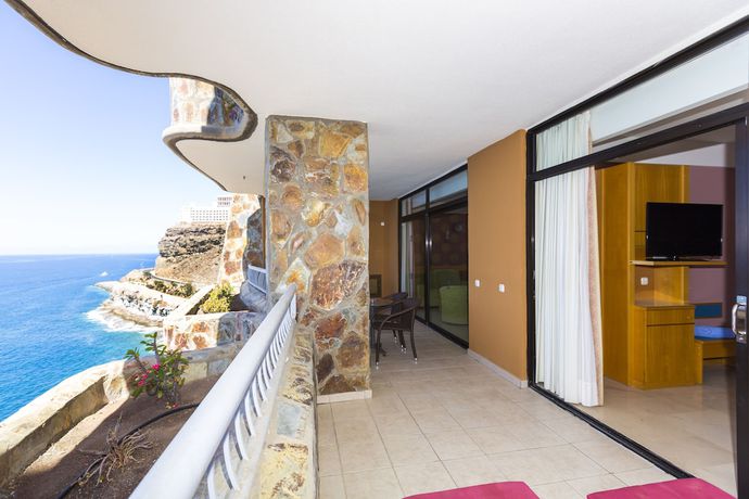 Imagen de la habitación del Hotel Gloria Palace Amadores Thalasso. Foto 22