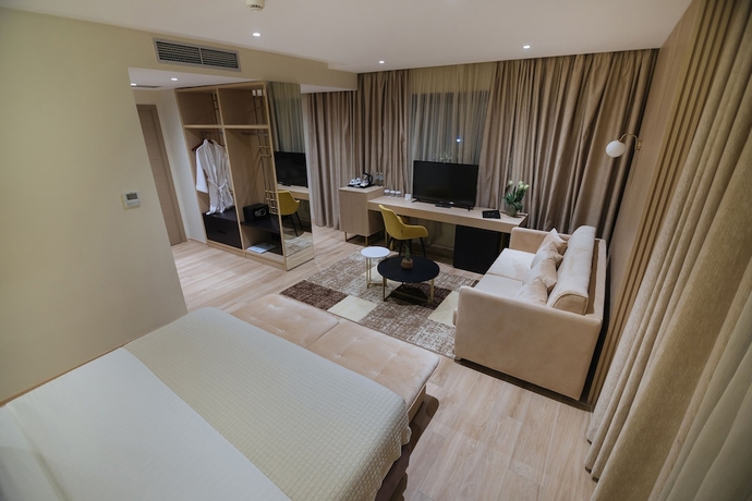Imagen de la habitación del Hotel Gloria Palace, Durres. Foto 4
