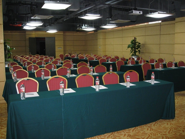 Imagen de los interiores del Hotel Gloria Plaza Kangqiao Shanghai. Foto 6