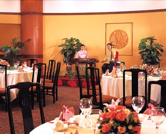 Imagen del bar/restaurante del Hotel Gloria Plaza Shenyang. Foto 4