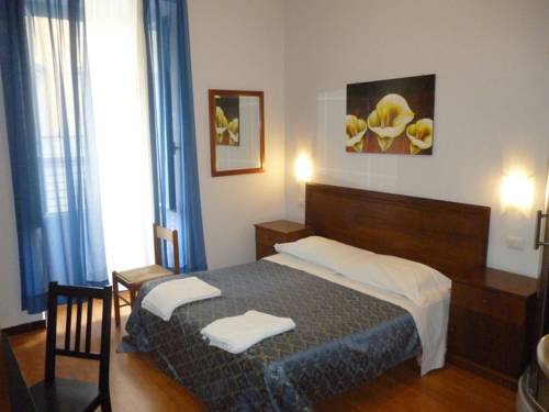 Imagen de la habitación del Hotel Gloria, Roma. Foto 10