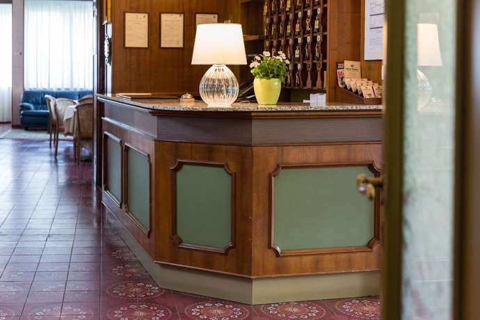 Imagen de los interiores del Hotel Gloria, Salsomaggiore Terme. Foto 18
