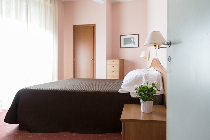 Imagen de la habitación del Hotel Gloria, Salsomaggiore Terme. Foto 15