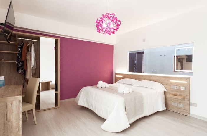 Imagen de la habitación del Hotel Glorian. Foto 4