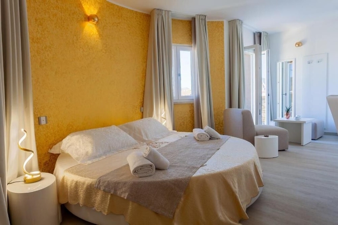 Imagen de la habitación del Hotel Glorian. Foto 5