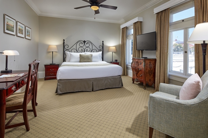 Imagen de la habitación del Hotel Glorietta Bay Inn Coronado Island. Foto 13