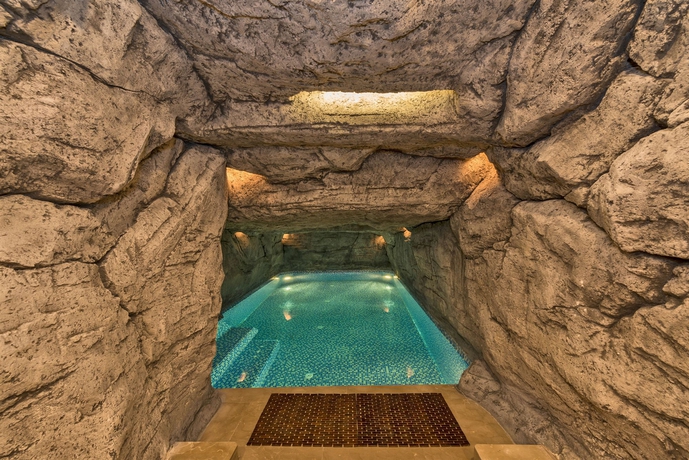Imagen de la piscina del Hotel Glorious, Estambul. Foto 9