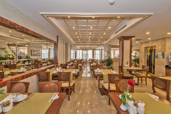 Imagen del bar/restaurante del Hotel Glorious, Estambul. Foto 6