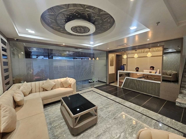 Imagen de los interiores del Hotel Glorious Grand. Foto 11