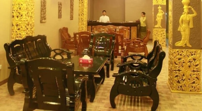 Imagen de los interiores del Hotel Glory. Foto 20