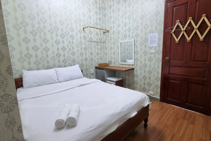 Imagen general del Hotel Glory - Gia Huy. Foto 11