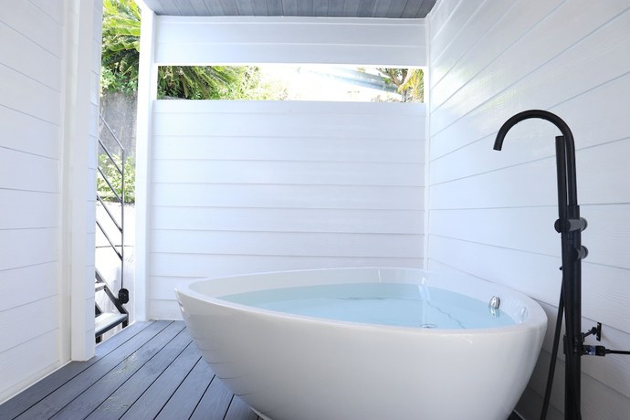 Imagen de los interiores del Hotel Glory Island Okinawa Yabusachi Resort. Foto 11