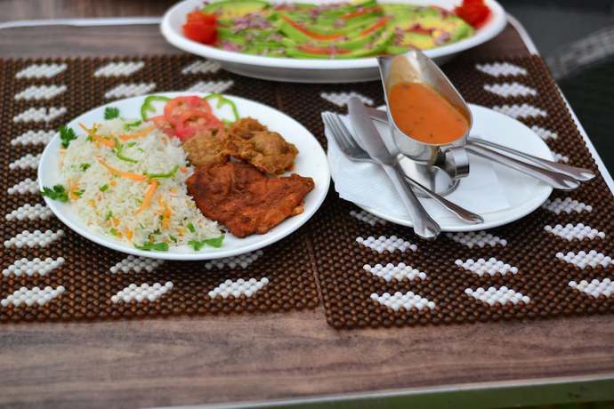 Imagen del bar/restaurante del Hotel Glory Summit. Foto 6