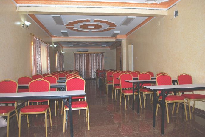 Imagen de los interiores del Hotel Glory Summit. Foto 15