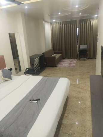 Imagen de la habitación del Hotel GloryInn, Indore. Foto 3