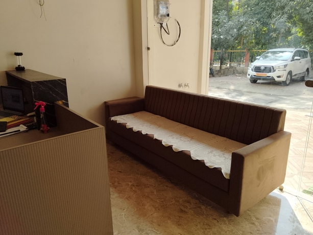 Imagen de los interiores del Hotel GloryInn, Indore. Foto 16