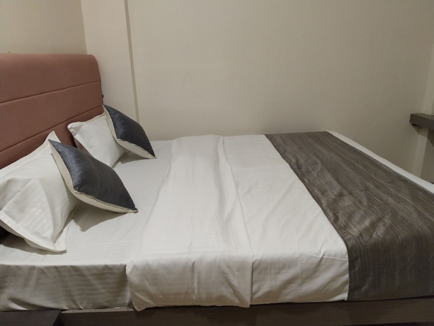 Imagen de la habitación del Hotel GloryInn, Indore. Foto 11