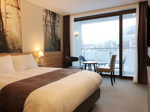 Imagen de la habitación del Hotel Gloucester Hamdeok. Foto 18