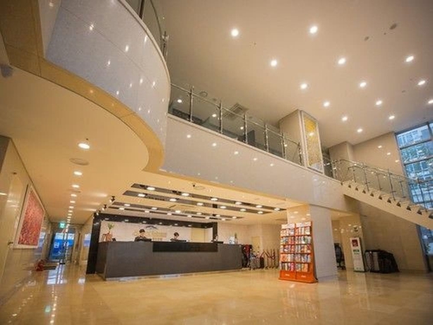 Imagen de los interiores del Hotel Gloucester Jeju. Foto 16