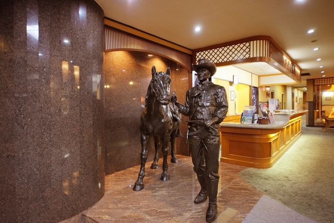 Imagen de la piscina del Hotel Glover-tei. Foto 16