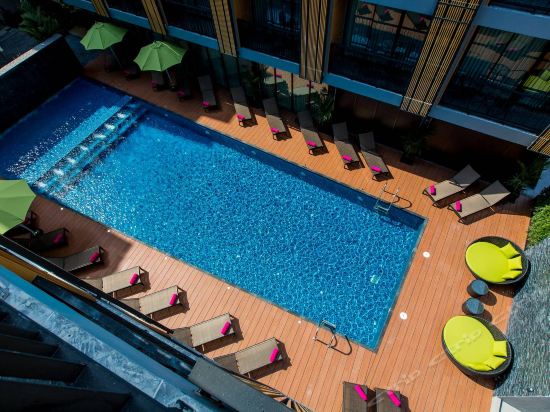 Imagen de la piscina del Hotel Glow Ao Nang Krabi. Foto 12