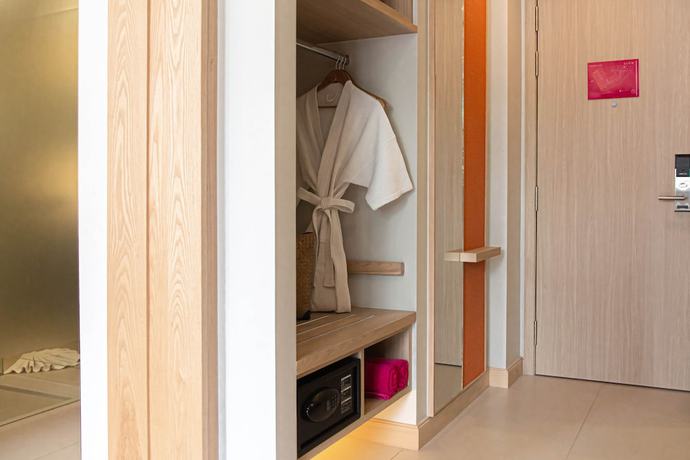 Imagen de la habitación del Hotel Glow Mira Karon Beach. Foto 5