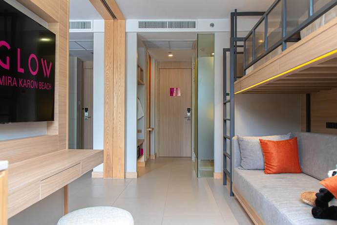 Imagen de la habitación del Hotel Glow Mira Karon Beach. Foto 17