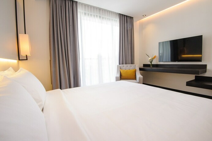 Imagen de la habitación del Hotel Glow Park Grand Royal Palace. Foto 16