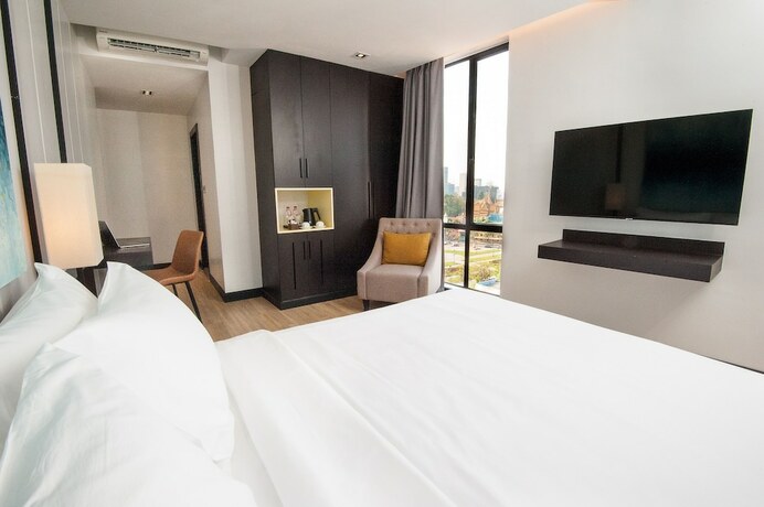 Imagen de la habitación del Hotel Glow Park Grand Royal Palace. Foto 19