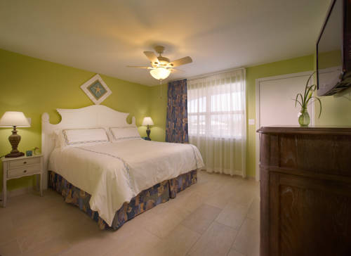 Imagen de la habitación del Hotel Glunz Ocean Beach And Resort. Foto 13