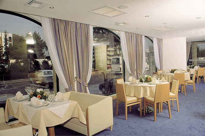 Imagen general del Hotel Glyfada Riviera. Foto 12