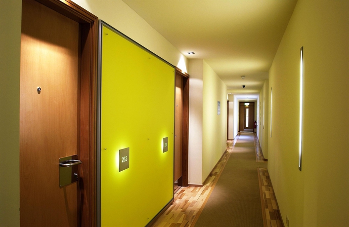 Imagen de los interiores del Hotel Glynhill. Foto 12