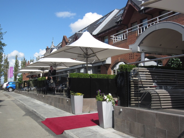 Imagen de los exteriores del Hotel Glynhill. Foto 10