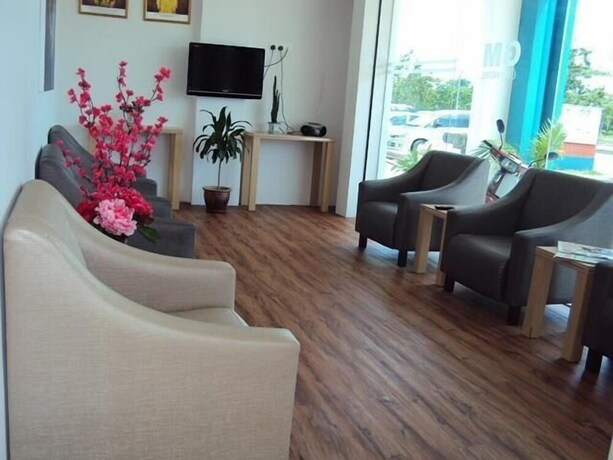 Imagen de los interiores del Hotel Gm City. Foto 40