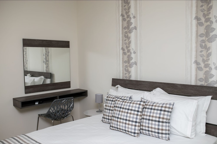 Imagen de la habitación del Hotel Gmare. Foto 16