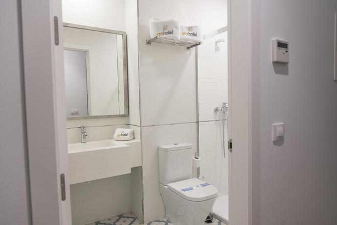 Imagen de la habitación del Hotel Gmhotel. Foto 2