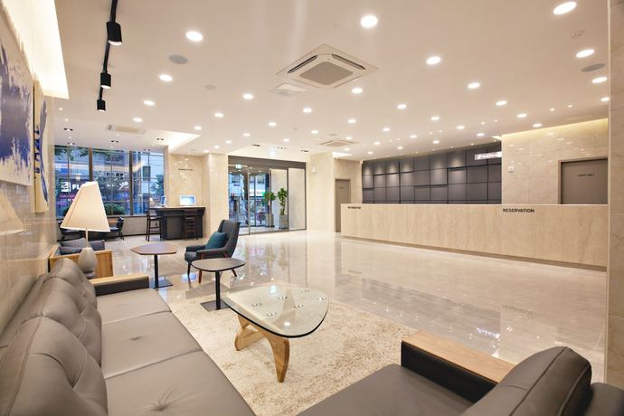 Imagen de los interiores del Hotel Gnb. Foto 16