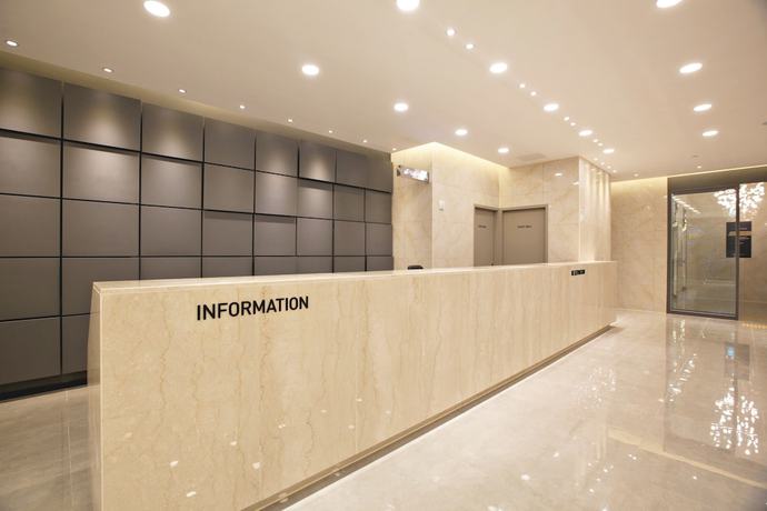 Imagen de los interiores del Hotel Gnb. Foto 19
