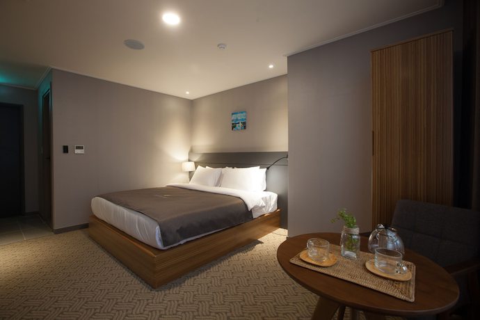 Imagen de la habitación del Hotel Gnb. Foto 14