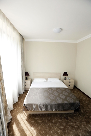 Imagen de la habitación del Hotel Gng. Foto 5