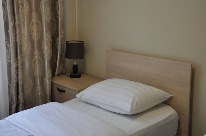 Imagen de la habitación del Hotel Gng. Foto 15