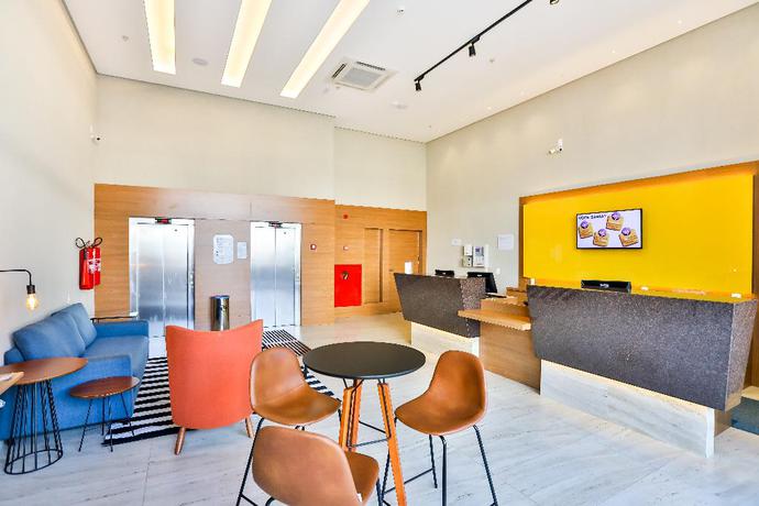 Imagen de los interiores del Hotel Go Inn Serra. Foto 15