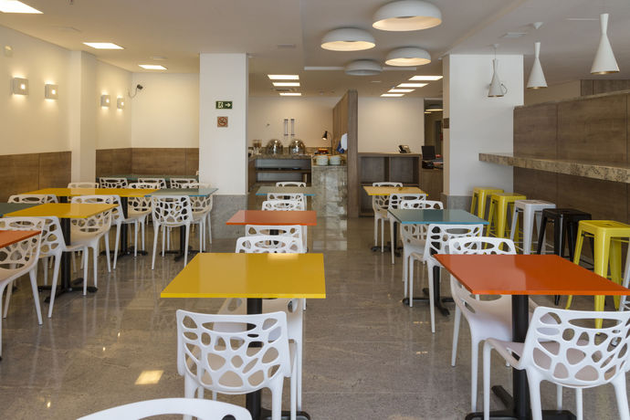 Imagen del bar/restaurante del Hotel Go Inn Vitoria. Foto 5