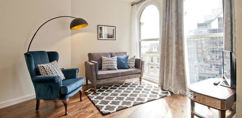 Imagen de los interiores del Hotel Go Native Monument. Foto 15