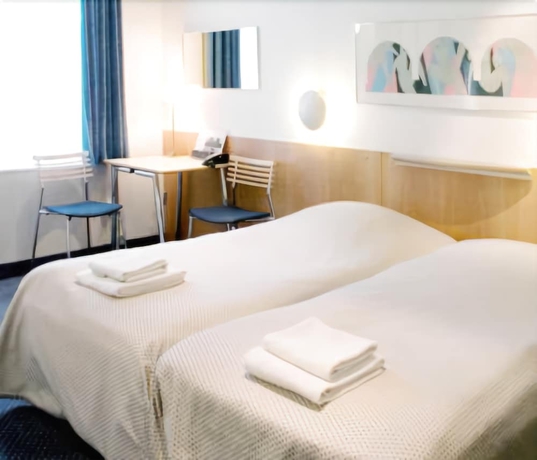 Imagen de la habitación del Hotel Go Saga. Foto 2