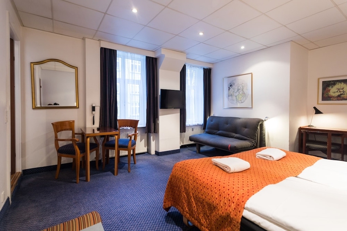 Imagen de la habitación del Hotel Go Saga. Foto 16