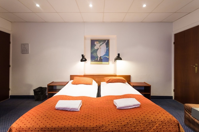 Imagen de la habitación del Hotel Go Saga. Foto 17