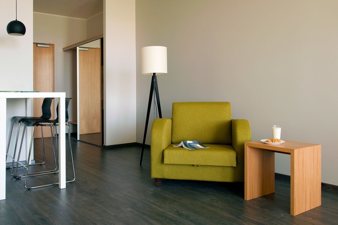 Imagen de la habitación del Hotel Go Shnelli. Foto 9