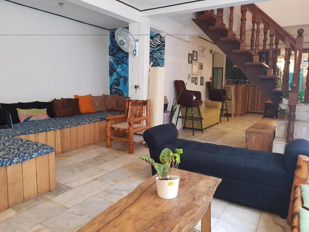 Imagen de los interiores del Hotel Go Surfari House. Foto 19